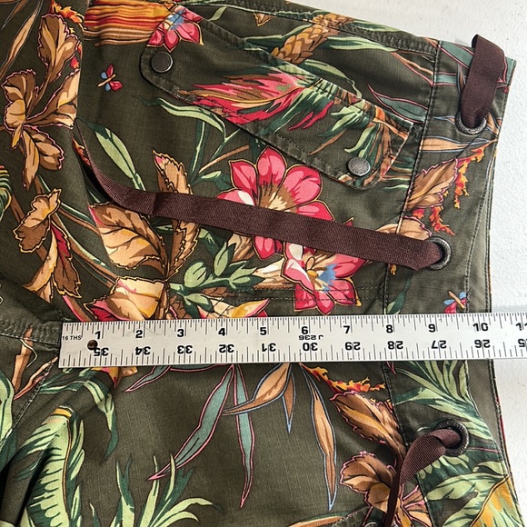 Tommy Hilfiger Olive Green & Tropical Floral Print Cropped Pants, Size 6 - Picture 9 of 10